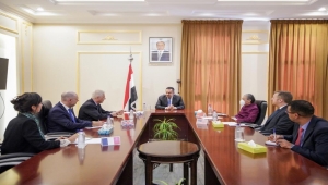 "سفراء الدول الخمس" يؤكدون دعمهم لجهود الحكومة بشأن الاصلاحات الاقتصادية باليمن
