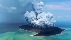 بركان "هونجا تونجا" يقلق العالم.. الأضرار غير معروفة