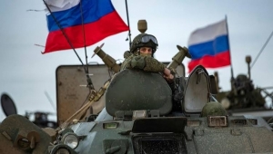 روسيا تواصل مناوراتها في 4 بحار والجيش الأوكراني يتدرب على "صائد الدبابات"