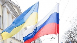 جولة محادثات بين كييف وموسكو.. زيلينسكي: روسيا تسعى لمحونا
