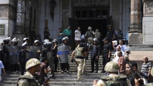 النقض المصرية تؤيد أحكاما مشددة ضد متهمين بأحداث مسجد الفتح