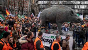 150 ألف مزارع إسباني يتظاهرون احتجاجاً على ارتفاع أسعار الطاقة
