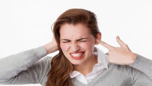 750 مليون شخص حول العالم يعانون من "طنين الأذن".. ماهي الأسباب؟