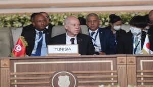 لوبوان: عاصفة دبلوماسية تهز العلاقات بين تونس والمغرب