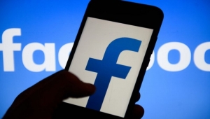 خلل يصيب موقع “فيسبوك” ويتسبب بحذف آلاف المتابعين