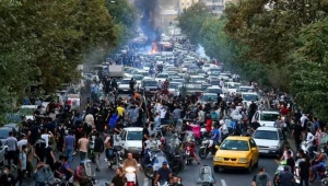 إيران .. توسع للاحتجاجات وقائد الحرس الثوري يتوعد برد قاس
