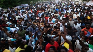 مظاهرة بالخرطوم رفضا للتسوية بين العسكر وقوى مدنية
