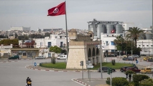 تعليق إضراب النقل بتونس بعد اتفاق بشأن صرف الرواتب