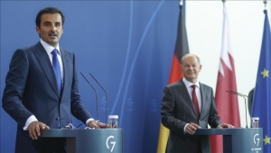 أمير قطر ومستشار ألمانيا يبحثان سبل تعزيز التعاون