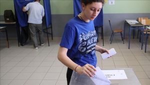 حزب ميتسوتاكيس المحافظ يتصدر الانتخابات البرلمانية في اليونان