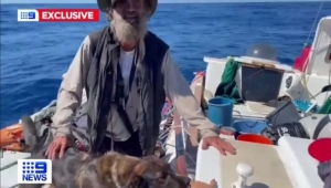 نجاة بحار أسترالي وكلبه بعد قضاء شهرين في عرض البحر