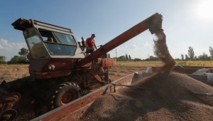 روسيا تشترط للعودة لاتفاق الحبوب وبوادر أزمة بين أوكرانيا وبولندا