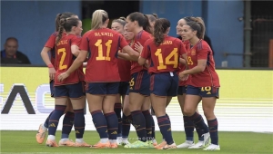 لاعبات إسبانيا يتناسين التمرد في الطريق نحو نهائي المونديال