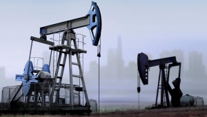 ارتفاع أسعار النفط مدعومة بتقلص الامدادات قبيل اجتماع أوبك+