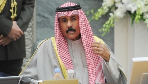 أمير الكويت يدخل المستشفى إثر "وعكة صحية طارئة"