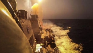 البحرية الأمريكية تعلن تدمير 7 صواريخ كروز تابعة للحوثيين في البحر الأحمر