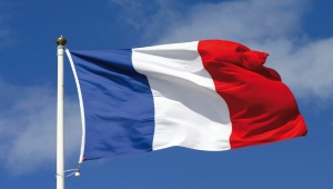 فرنسا تقرر رفع حالة التأهب الأمني إلى أعلى مستوياته
