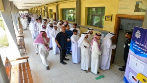 بدء عملية الاقتراع لانتخابات مجلس الأمة 2024 بدولة الكويت
