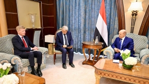غروندبرغ يختتم زيارته للسعودية ويؤكد على أهمية الدعم الإقليمي لجهود السلام في اليمن