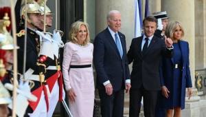 الرئيس الفرنسي يستقبل نظيره الأمريكي