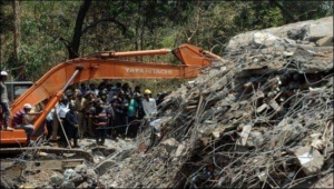 مصرع 7 أشخاص إثر انهيار مبنى سكني غرب الهند
