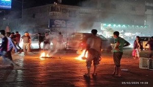 أكد فشل كافة السلطات في القيام بواجباتها الأساسية بعدن.. - التكتل الوطني للأحزاب يحذر من عواقب وخيمة وانفجار اجتماعي خطير اثر تجاهل معاناة الناس في عدن