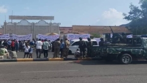 أمن عدن ينفي تعرض الشعيبي للطرد من ساحة اعتصام الجرحى ويؤكد منحهم ترخيصا للاحتجاجات