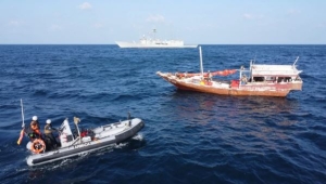 خفر السواحل اليمنية تشيد بعملية “أتلانتا” لدعمها بالعثور على سفينة دم الأخوين المفقودة وتأمين نقلها