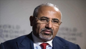 كواليس سقوط عيدروس الزبيدي: تطمينات إماراتية قادت لمغامرة الشرق