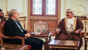 مستشار إيراني كبير يزور عُمان وسط استعداد لمحادثات مع أمريكا