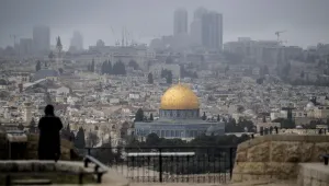 السلطات الإسرائيلية تبعد الشيخين رائد صلاح وكمال الخطيب عن الأقصى