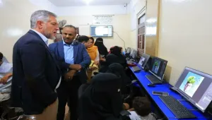 سفير الاتحاد الأوروبي يزور معهد احتراف التابع لمؤسسة الشيخ حمود المخلافي في تعز