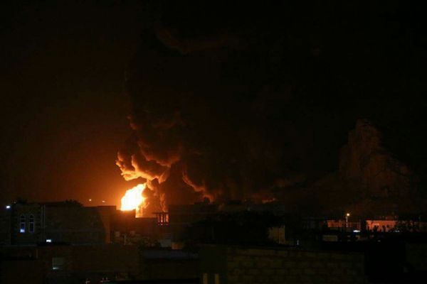 انفجار بعبوة ناسفة يستهدف مصافي عدن (صور - فيديو)