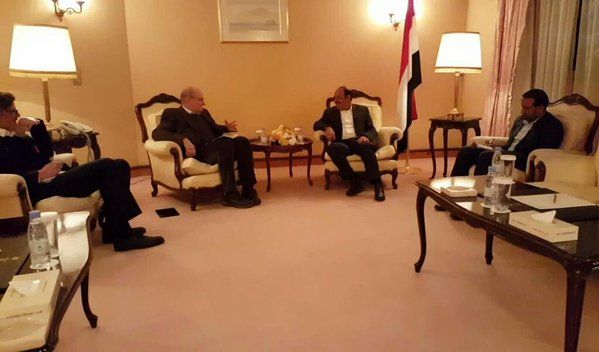 اللواء الأحمر يناقش مع سفير ألمانيا لدى اليمن جرائم الحوثيين والمساعي الجارية لحل الأزمة