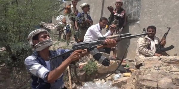 مقتل 8 مسلحين حوثيين و6 من المقاومة الشعبية في معارك عنيفة بجهات القتال بتعز