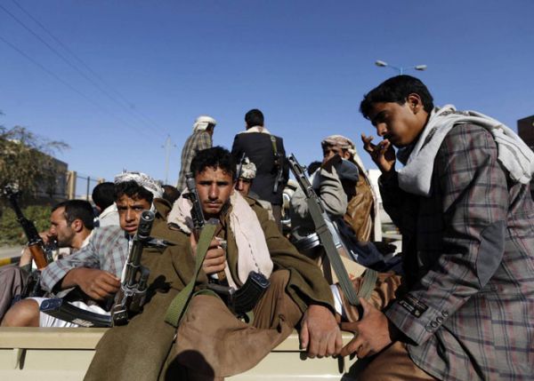 تواصلا لمسلسل الاختطافات .. مليشيا الحوثي وصالح تختطف 10 أشخاص وسط صنعاء