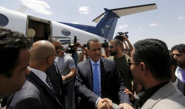 الحوثيون يبحثون عن مخرج في مسقط ويعقدون لقاءات بمسؤولين غربيين وسعوديين