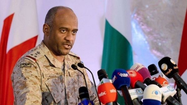أحمد عسيري يكشف حقيقة استهداف الحوثيين لمعسكر ماس بمأرب بصاروخ 