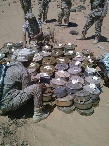 تدمير 2.5 طن من الألغام ومخلفات الحرب بمحافظة مأرب (صور)