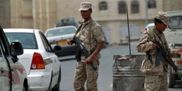 الجيش اليمني: مؤامرة ثلاثية وراء استيلاء الحوثيين على صنعاء