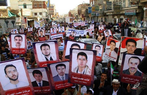 ماذا قال اليمنييون عن جمعة الكرامة في ذكراها الخامسة؟