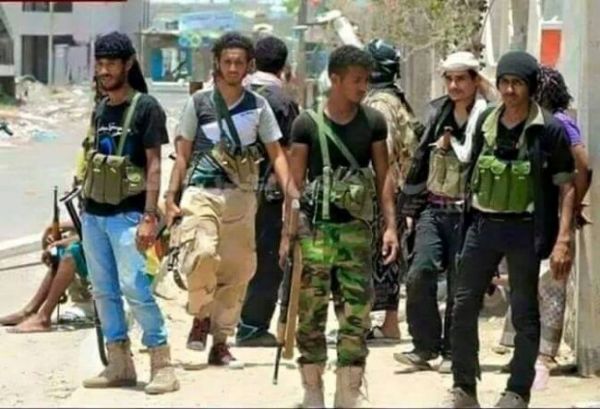 عدن : القوات الامنية تبدأ عمليات سحب الاسلحة الثقيلة من قبضة كتائب المقاومة الشعبية