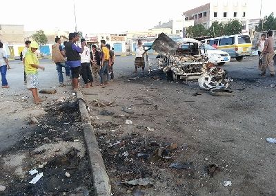 نجاة محافظ عدن ومدير الأمن من هجوم انتحاري حاول استهداف موكبهم في المنصورة