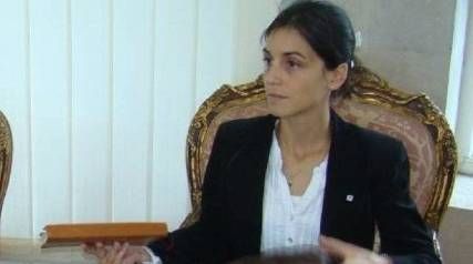 رهينة فرنسية تونسية في اليمن تناشد الرئيس الفرنسي لمساعدتها