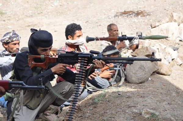 مليشيا الحوثي تحشد عشرات الأطقم استعدادا لاقتحام منطقة في مقبنة غرب تعز