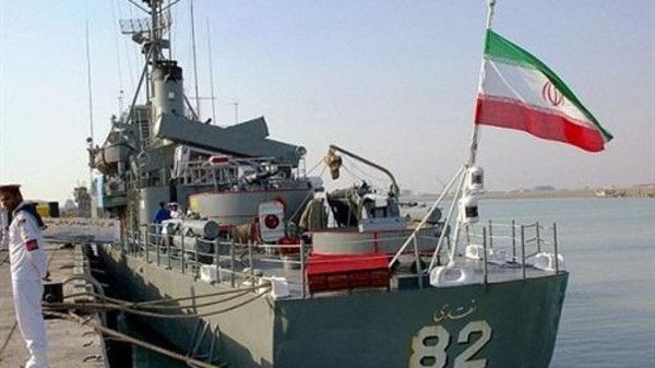 السفن الإيرانية تعتدي على المياه اليمنية وتتوغل في أرخبيل سقطري