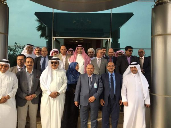 سباق محموم بين مساعي السلام والحسم العسكري وتوقعات واسعة بفشل مشاورات الكويت