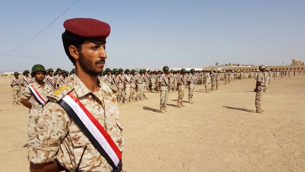 المقدشي يعلن جاهزية الجيش لتحرير صنعاء (صور)