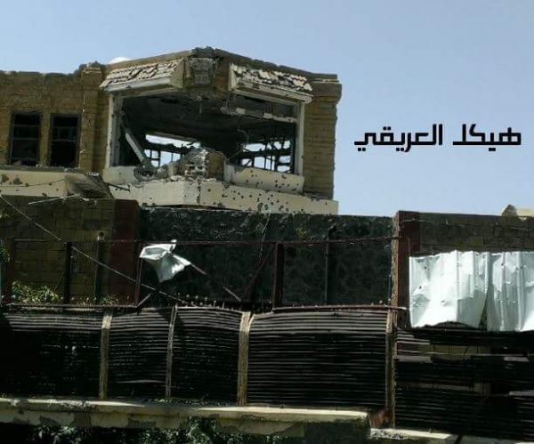 قوات الجيش والمقاومة تسيطر على منزل شقيق المخلوع وتحقق تقدما كبيرا غرب تعز (صور)