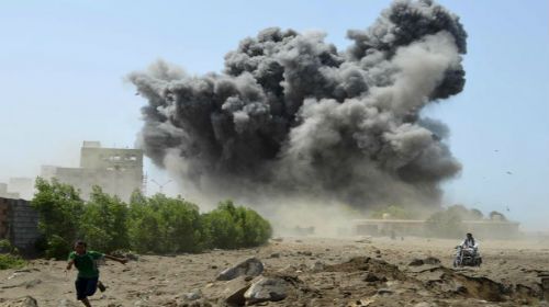 طيران التحالف يعاود قصف سنحان لأول مرة منذ عدة أشهر